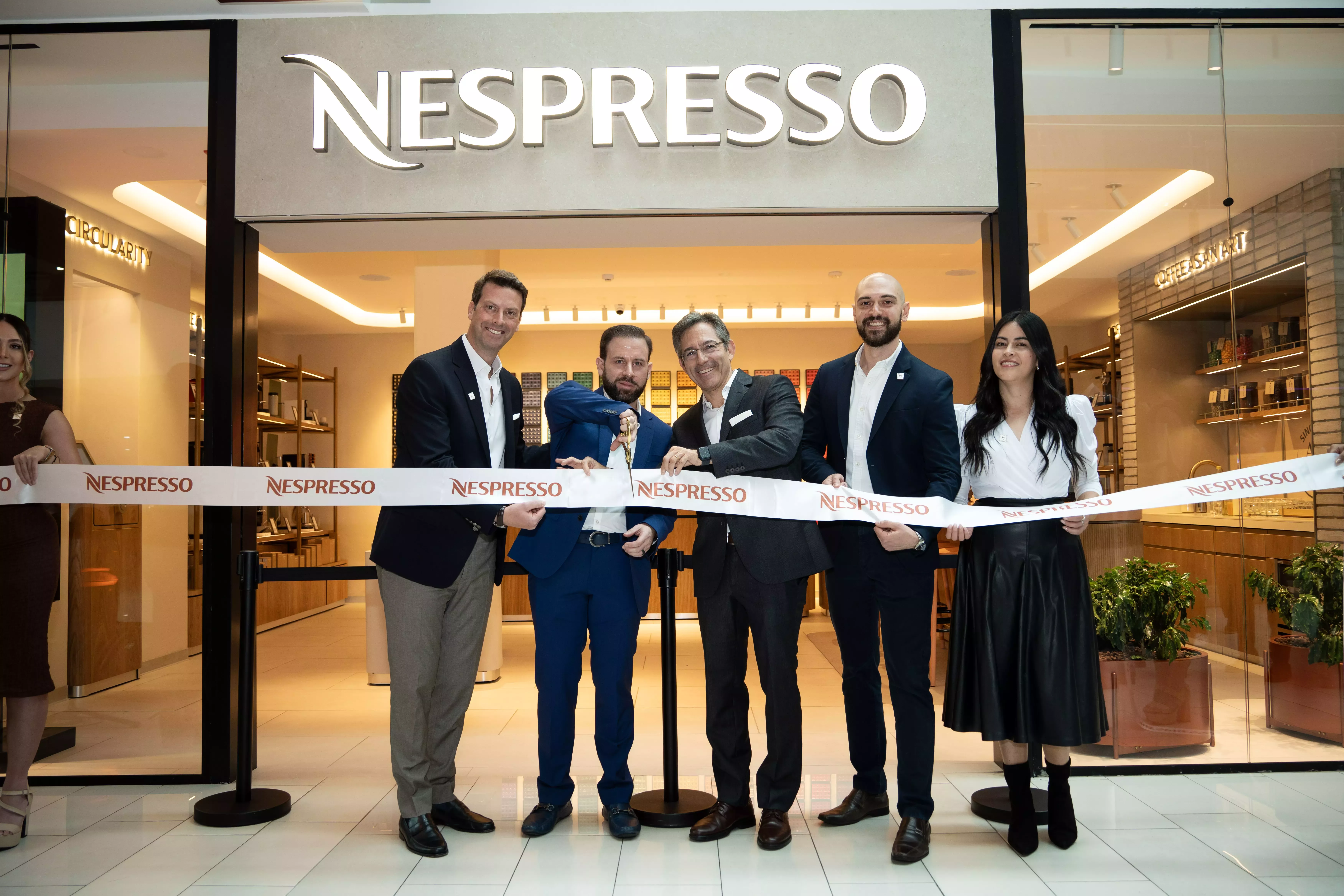 Foto Oficial Nespresso